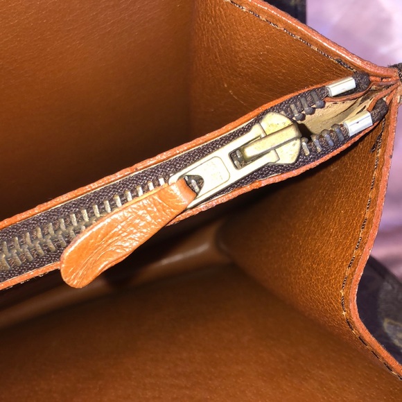 Luis Vuitton Vintage Portfolio Briefcase - Picture 4 of 16